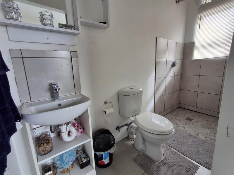 4 Bedroom Property for Sale in Lampiesbaai Western Cape